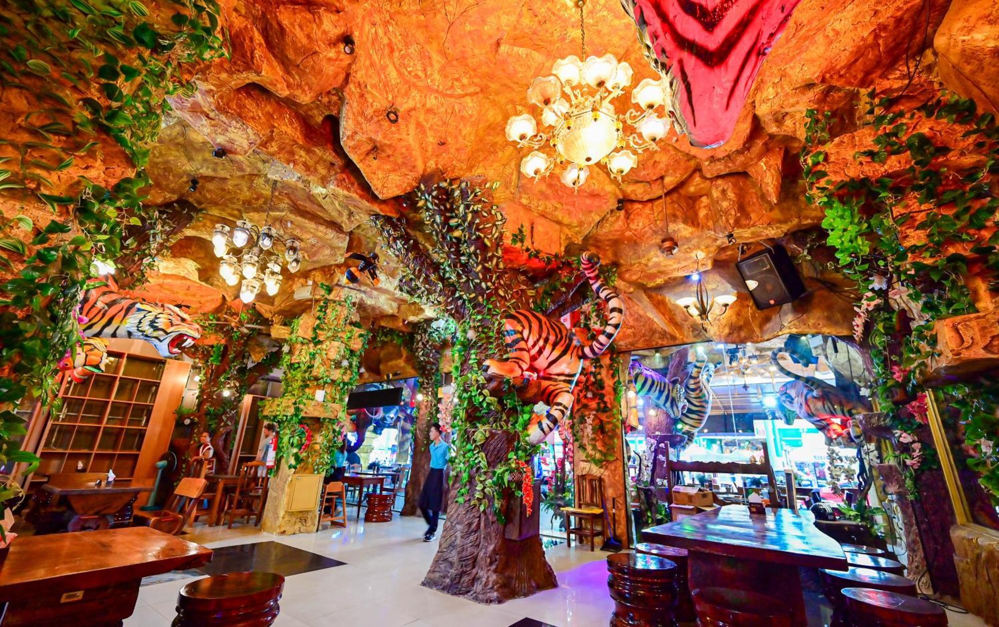 Tiger Complex Hotel Patong Extérieur photo